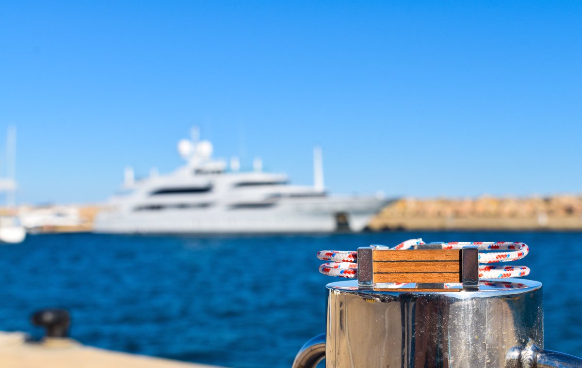 Friday afternoon in Puerto Portals. #purebracelet #yacht #wood #luxury #yachtaccessories #pureupyourlife #purelifestyle #bracelet #jewelry #individual #puertoportals #luxuryatitsbest #mallorca #sailing #boatlife #yachtlife #superyacht #harbour #ocean #handcrafted #madeingermany