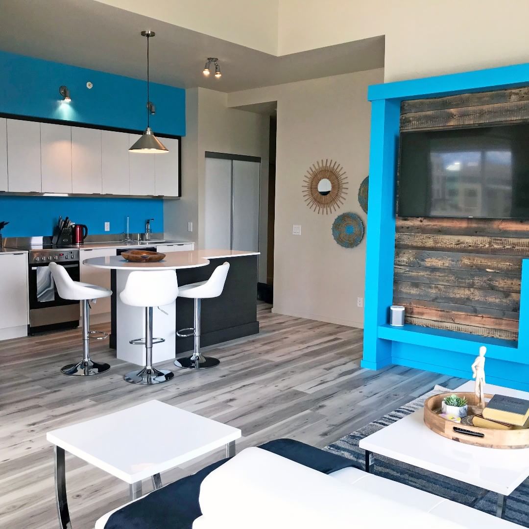 solekelowna's tweet photo. #SoleKLO is where to be! Discover affordable smart space living in #Kelowna, just steps away from Okanagan College and the vibrant Pandosy Village DIstrict.
Check out floor plans and more at https://t.co/PG2d0IYTxR
📷: @EpicRealEstate #StepUpToSole #KelownaLiving https://t.co/AUmsWRMbIu