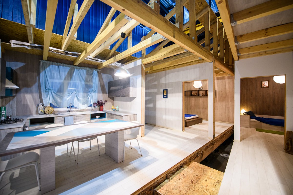 Kronospan's tweet photo. Illustrative #construction of an "open" #WoodFramedHhouse made of #Kronobuild #OSB, #Kronodesign Trends 18/19 decors and #KronoOriginal's laminate flooring. Utilized for sub-flooring,wall and roof sheathing, #OSBpanels are the ideal wood-based material for a warm and strong home. https://t.co/BejkN0lwEA
