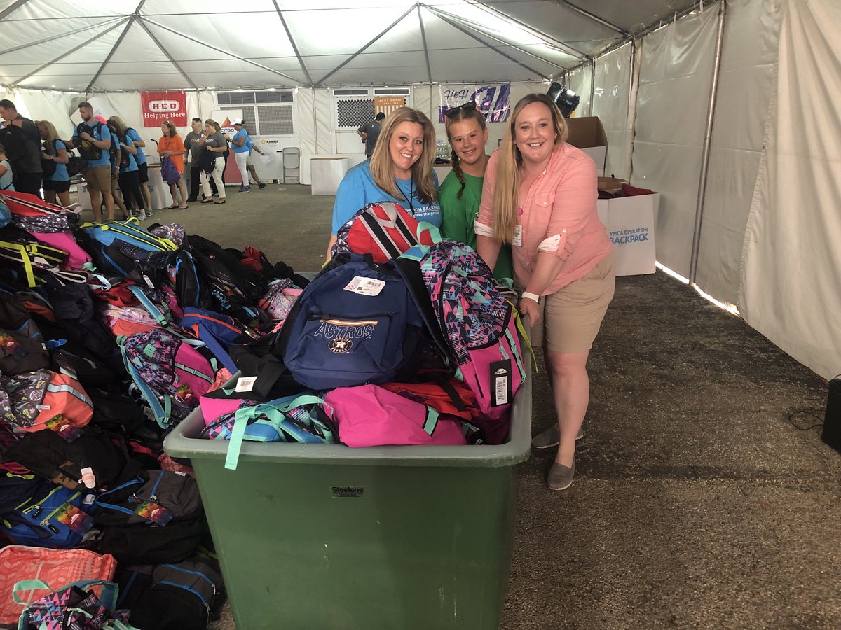 abc13houston's tweet photo. All 😁 here at our studio till 6pm accepting backpacks and school supplies! Our amazing volunteers are stuffing backpacks for Houston area children through the @YMCAHouston. #YMCABackpack #OperationBackpack #BackpackMountain https://t.co/MDZzprI0Yc
