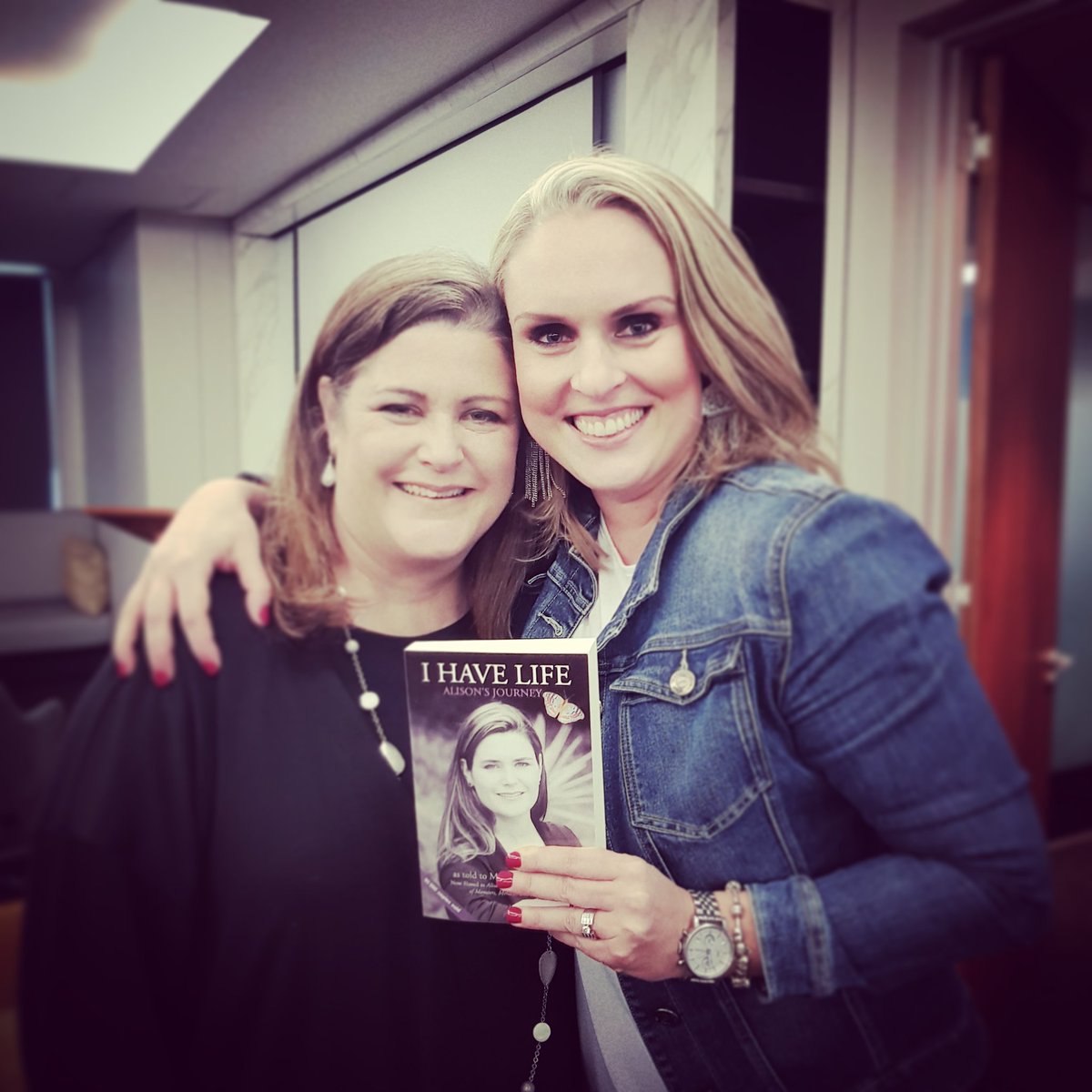 mel_vj's tweet photo. What an inspiration to have met Alison Botha today #abc #attitude #belief #choice #womensdaySA #inspired @ciplasa @alisonABC https://t.co/wMVhOEKARS