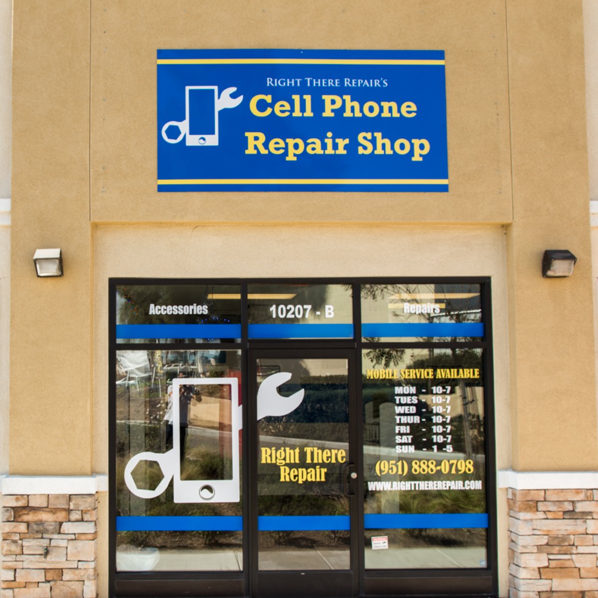 RTRepair's tweet photo. A sure sign that your day is about to get a lot better. #iPhoneRepair #AndroidRepair#PhoneRepair #CrackedScreenRepair #WeFixIt https://t.co/1CtBMjARsW