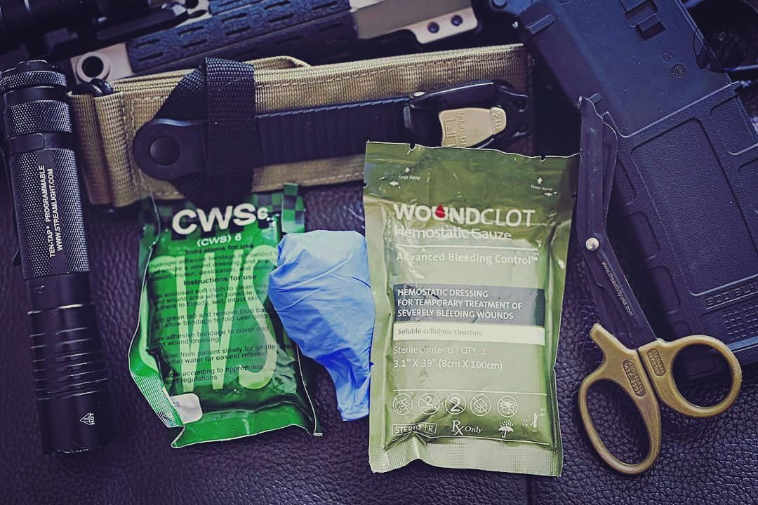 activityusa's tweet photo. EDC medical technology, use the newest & best available. Don't fall for the hype of "acceptable dogma" of medical items. Get everything @vdevelopmentgroup on Instagram
#activitygroup #activityusa #tactical #firstaid #battlefield #rescue #woundclot #tourniquet #glock #firearms https://t.co/gd0cYfpICw