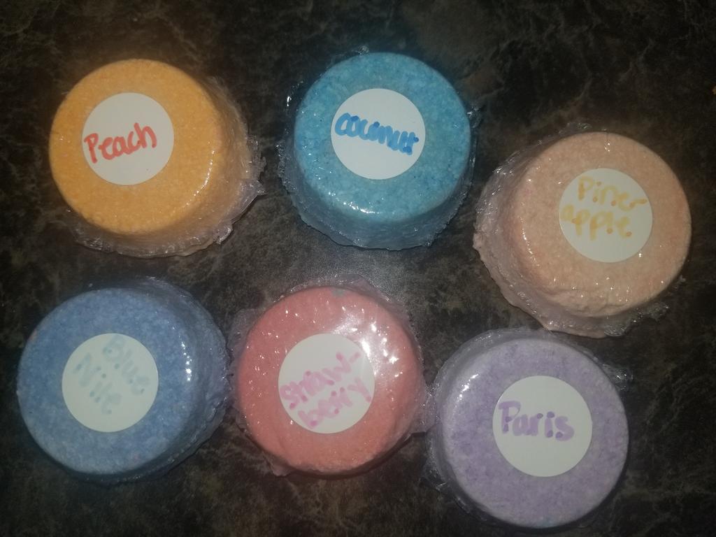 CosmeticsMuse's tweet image. Get ready for some new products night at @manchesterfest stay tuned!!