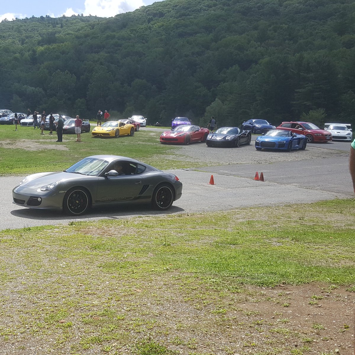 CVRPCA's tweet photo. #Hypercross @limerockpark 2 days until @DreamRideExp @Porsche @PCANational @PorscheNewsroom @SOCTconnecticut @SpecialOlympics @WTNH @NBCConnecticut @WFSBnews #911cabriolet #caymanS #911GT3R @continentaltire https://t.co/6XlIS8OINc