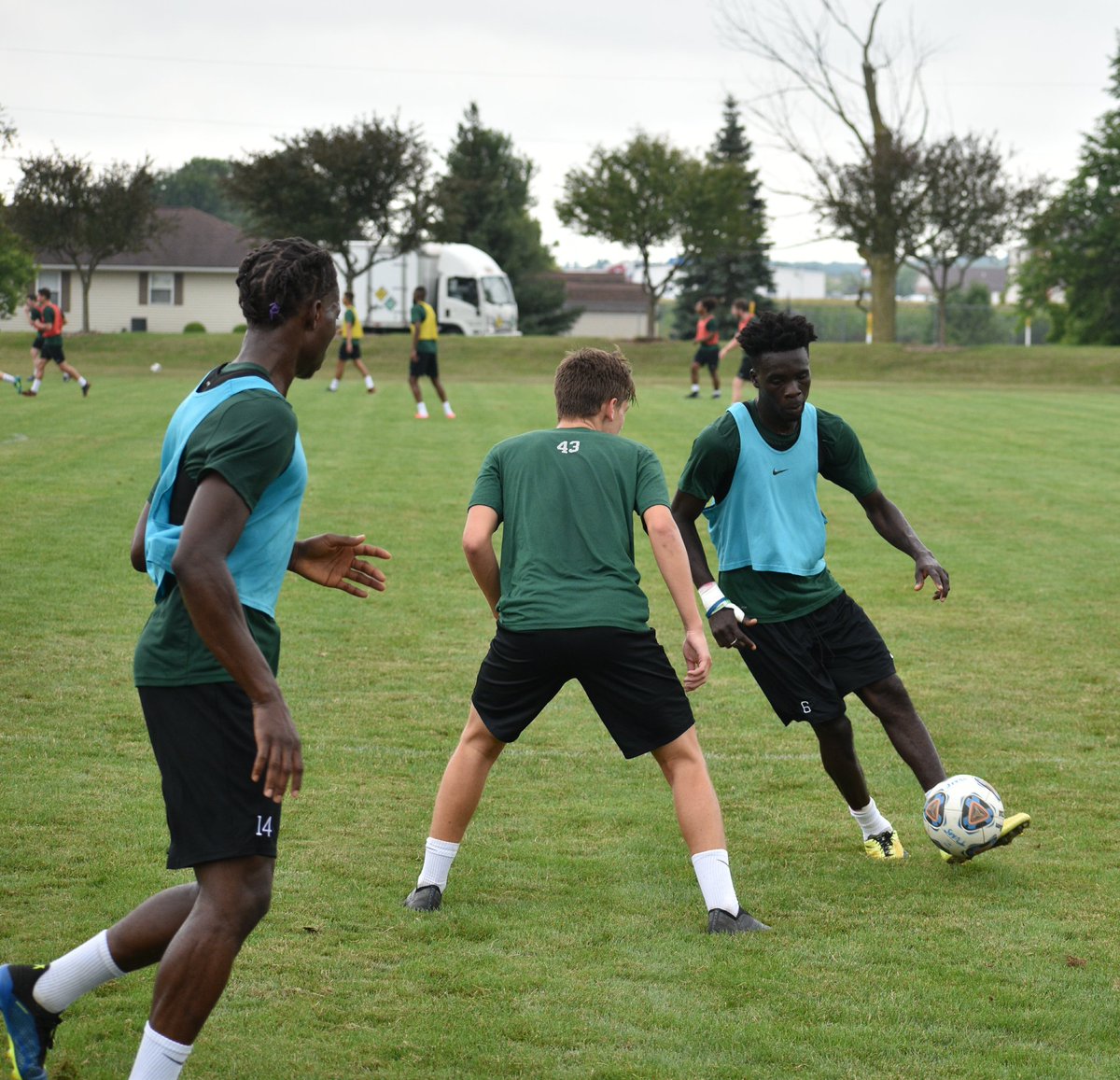 TuMensSoccer's tweet photo. We're back.

#TUMS https://t.co/At1TnU7pcK