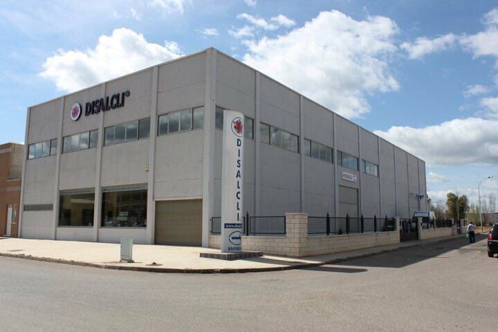 Disalcli's tweet photo. Soportando este #CalorMortal! ¿ya has visitado nuestra web? https://t.co/E0CzlSBl1K #Climatización #Biomasa #Ventilación #Refrigeración #Calefacción #disalcli os desea #FelizFinde https://t.co/xH58L9NGZr