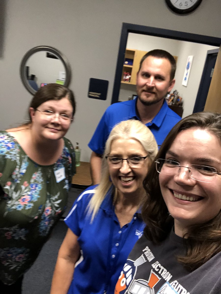 HoeppScience's tweet photo. Mrs. Jochec the parking boss! We’re getting our steps in! #taylorpride247 https://t.co/gBrv5Ccws3
