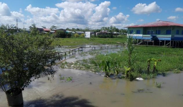 lafm's tweet photo. AMPLIACION: Cuatro uniformados y dos civiles fueron secuestrados en Chocó https://t.co/UKuCJm8njN #LAFM https://t.co/bnFRqMV7GC