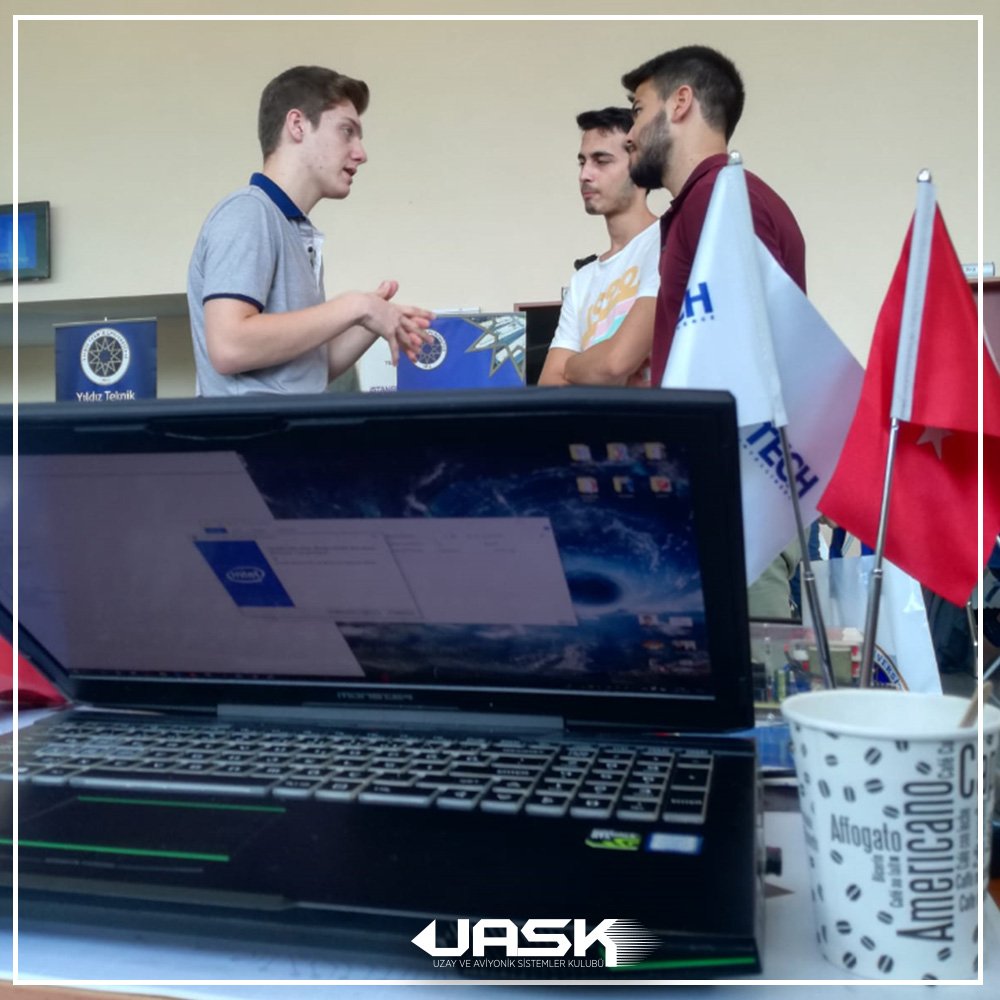 YtuAsk's tweet photo. Kulüp olarak bizde YTÜ Tanıtım Günleri'nde yer aldık. #GelecekYTU'de https://t.co/VrAlmrrOh0