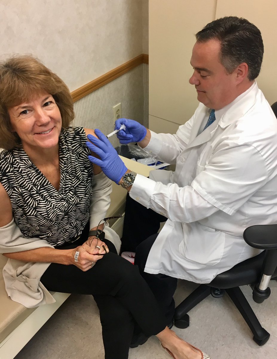 lp_rva's tweet photo. I got my flu shot...did you? Thanks, Tony @1538!! Didn’t feel a thing! #D3brandhealthy https://t.co/FtgtZ7Ewxo