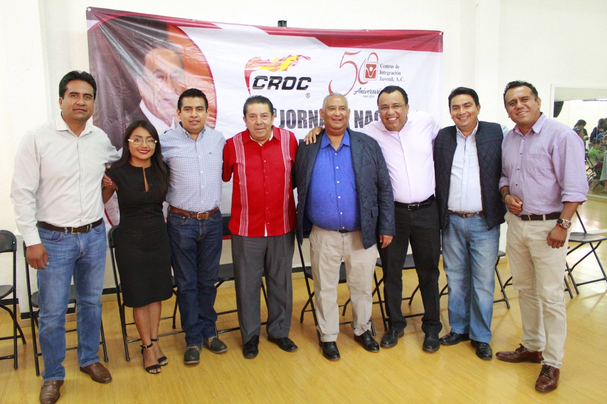 DAROaxaca's tweet photo. El día de hoy, realizamos la inauguración de la 10a Jornnada nacional de prevención de adicciones.
Sabemos lo importante que es la prevención, para mejorar la calidad de vida de nuestros agremiados. 
@CIJ_Adicciones @IsaiasSiCumple @CROC_Nacional https://t.co/OuvjbxmTs3