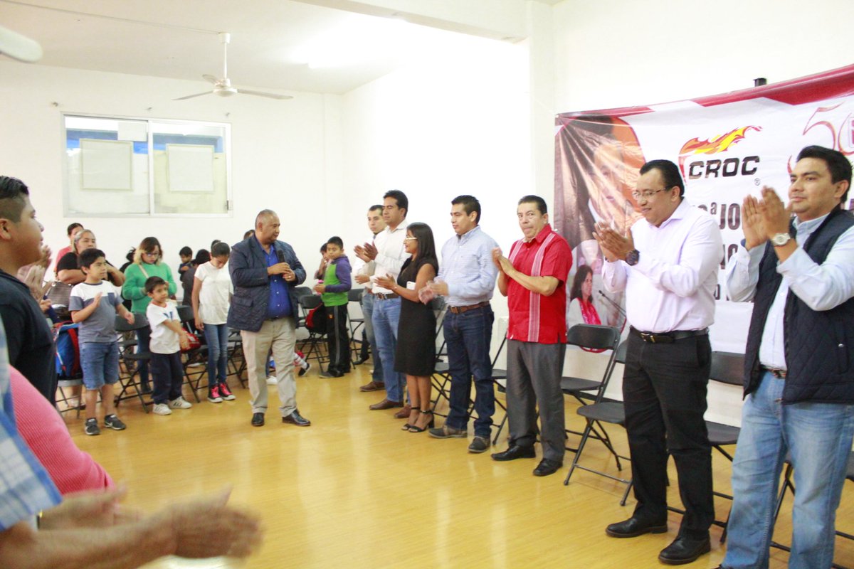 DAROaxaca's tweet photo. El día de hoy, realizamos la inauguración de la 10a Jornnada nacional de prevención de adicciones.
Sabemos lo importante que es la prevención, para mejorar la calidad de vida de nuestros agremiados. 
@CIJ_Adicciones @IsaiasSiCumple @CROC_Nacional https://t.co/OuvjbxmTs3