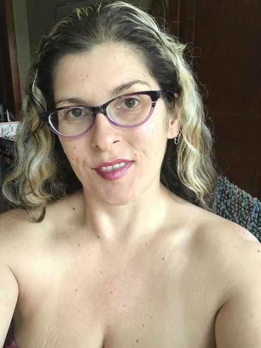 Live at https://t.co/PZbCWldcYm on @chaturbate making some art for Burning Man! Please help send me on<a class="tags" href="/tag/chaturbate">@chaturbate</a>