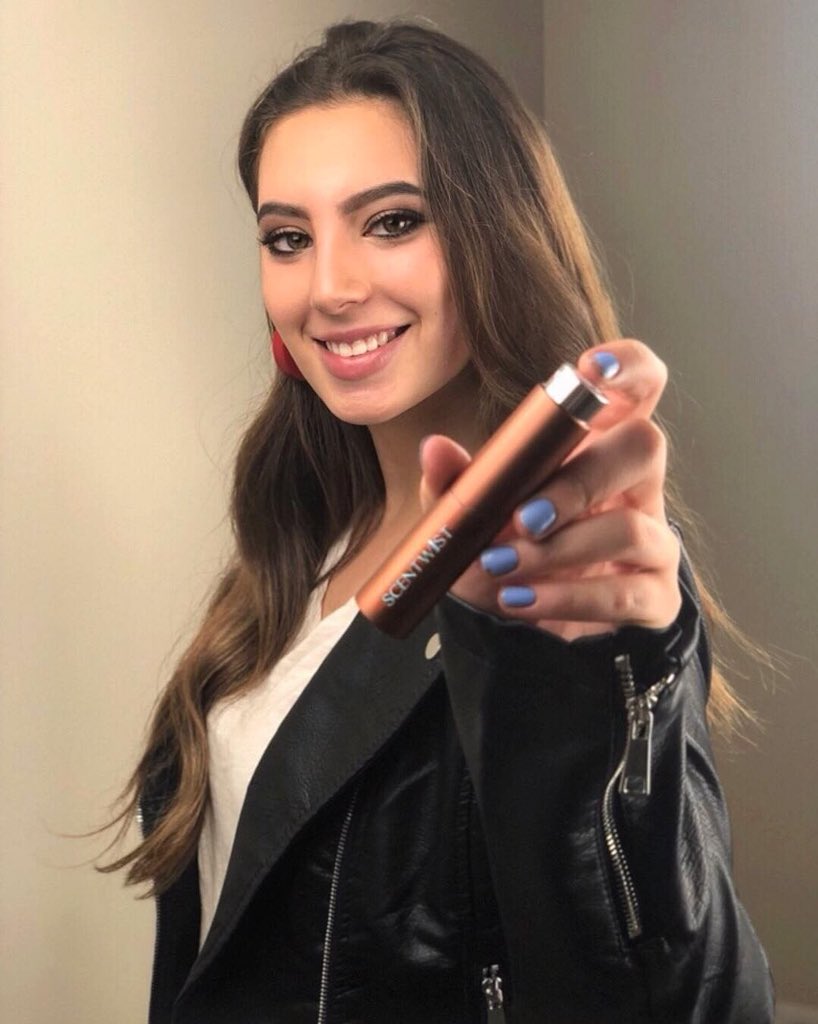 scentwist's tweet photo. @brennakmusic joined the #scentwist revolution! Sing up today and receive 50% OFF your first month subscription... #miamifashionweek #fashiondaily #subscriptionboxes #fragrance #PerfumeStation #smell #woman #beautiful #LosAngelesCA #perfume #fridayselfie 💓 https://t.co/4dZiSqSh97