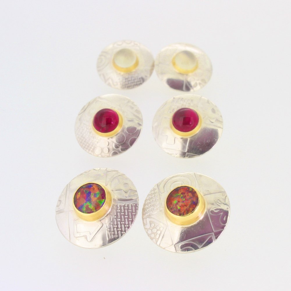 From today our new range of #silverjewellery will be on show at <a href="/DazzleJewellery/">Dazzle Exhibitions</a>  <a href="/DovecotStudios/">Dovecot</a>  for the <a href="/edfringe/">Edinburgh Festival Fringe</a>, ends 27/8/2018
#earrings #earstuds #jewellery #handmade #garnet #moonstone #opal #jewelry #scotland #Edinburgh #fashion #embossed #sterlingsilver #art #gemstones