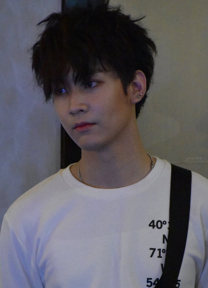 joinme_srp's tweet photo. แว้บแรกที่เห็นคือ แอล death note ลอยมาเลย 😱😱😱

#ขุณขิมมอญ 
#ปารูปให้คิมเซฟ 
#SCBM 
#SCB 
#TheMallGroup 
#SBFIVE 
#EmQuartier #eMperience https://t.co/BUbgDhkWGK