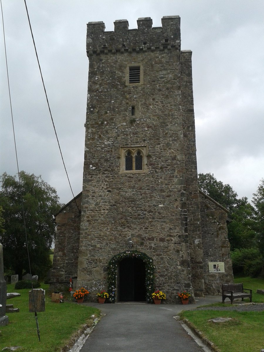 info_bymez's tweet photo. A pretty sight and smells of delight at St Mary Magdalene Church, St Clears. Warm welcome too https://t.co/vAVlxdBwrQ