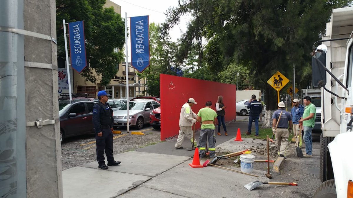 AlcaldiaMHmx's tweet photo. Recuperamos espacio público en Ingenieros Militares 91. https://t.co/AD7UvCR8Hb