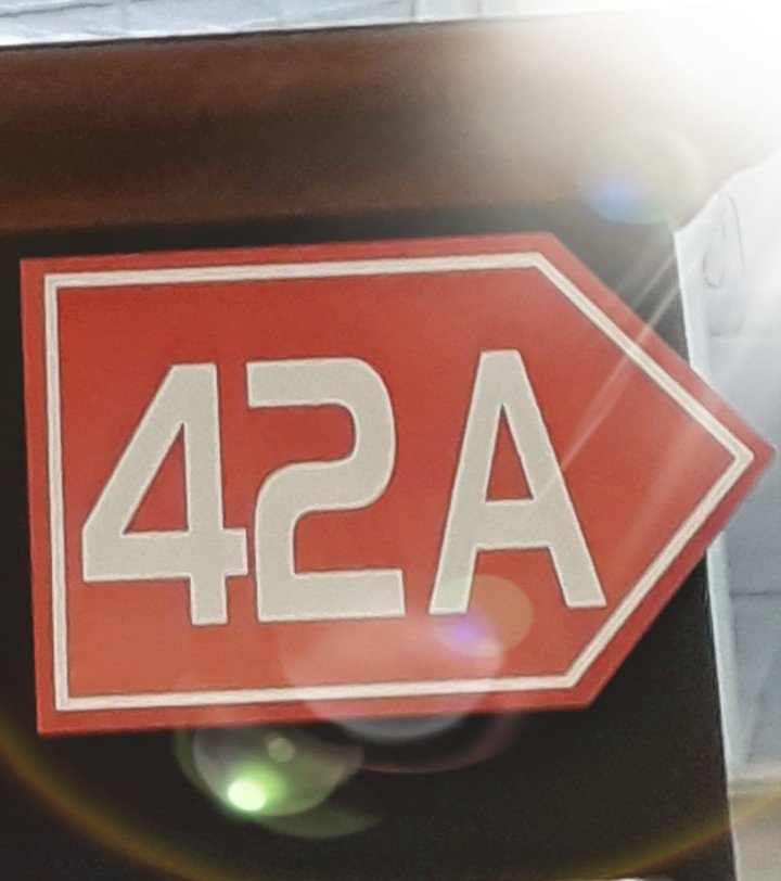 audrey_halm's tweet photo. I've done it. The question of the universe is "where can I find a mini displayport to displayport adapter in this godforsaken city?"
#42 #aisle42 #fryes #lensflareforjj https://t.co/8Epv4QwmXL