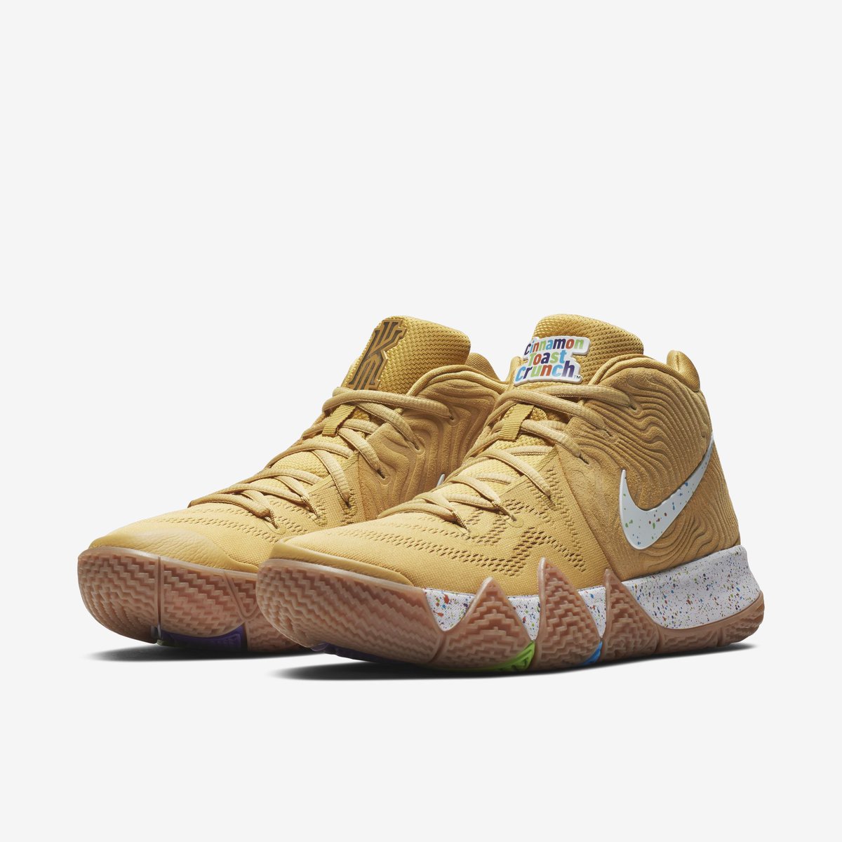 J23app's tweet photo. Kyrie 4 “Cereal Pack” official images

Lucky Charms
Cinnamon Toast Crunch
Kix

August 11th https://t.co/t0OpMF3e73