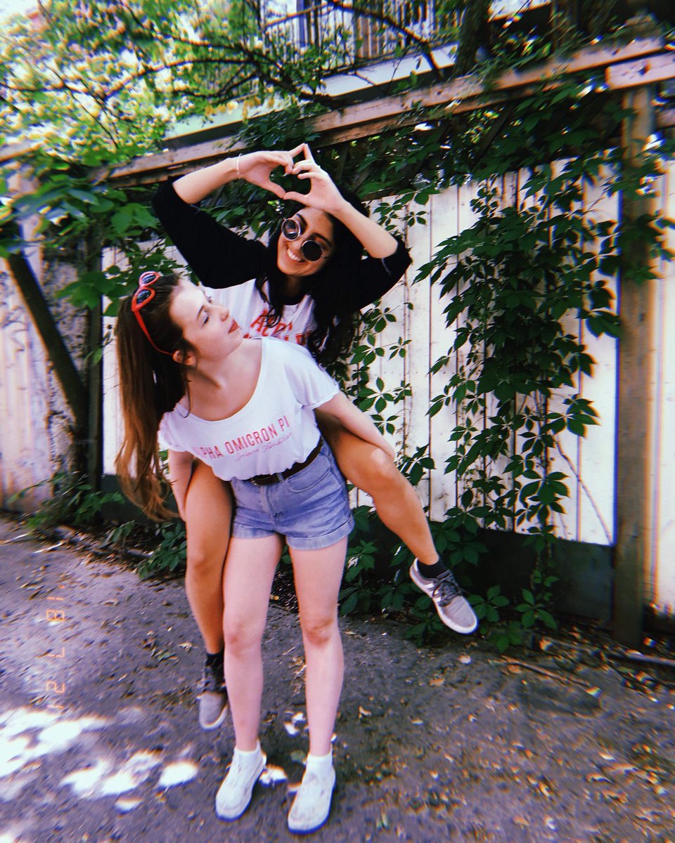 T-minus 5 weeks until recruitment weekend. We’re as excited as you are ❤️ #GoGreek <a href="/UofTSororities/">UofT Sororities</a>