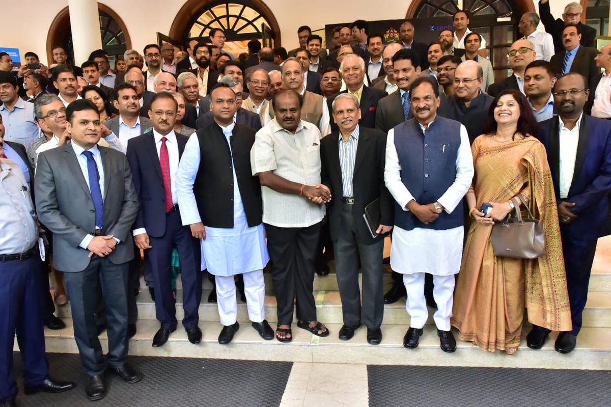 PriyankKharge's tweet photo. It was great to be amongst some of the finest minds of the industry today at the CM’s breakfast meet with our valued partners who have believed in Brand Karnataka &amp; helped us be the most progressive state in the country.  @CMofKarnataka @thekjgeorge @Gaurav_Gupta67 https://t.co/70w0bt9tts