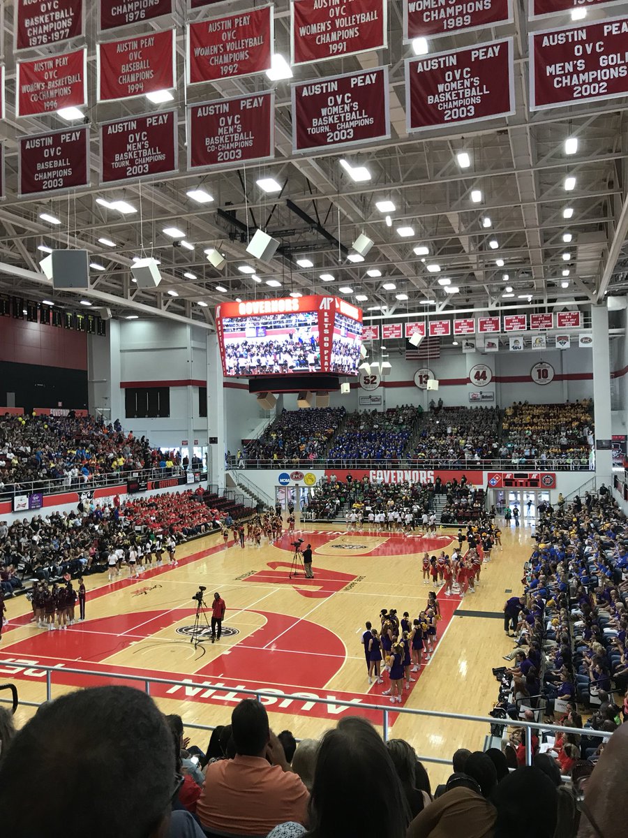 AnnieHeadSTEM's tweet photo. What an amazing way to start the school year! #cmcssconvo #cmcsstech https://t.co/JsnuU3P7rg