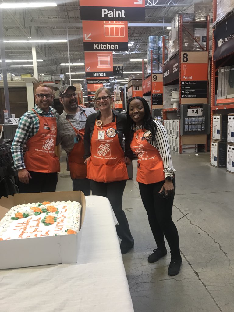 YolandaFoster18's tweet photo. Itโs so Harrrddd to saayyy gooooodbye to TIIIIIIM!..#SingIt #GoodLuckTim @WileyLorena @tmccarthy095 @BigDogg4114 @EandJPoetic @blondemonkey71 @Lorrainbutler @SamuelAlfaro2 @sktrih_sandy https://t.co/7fqEZq5437
