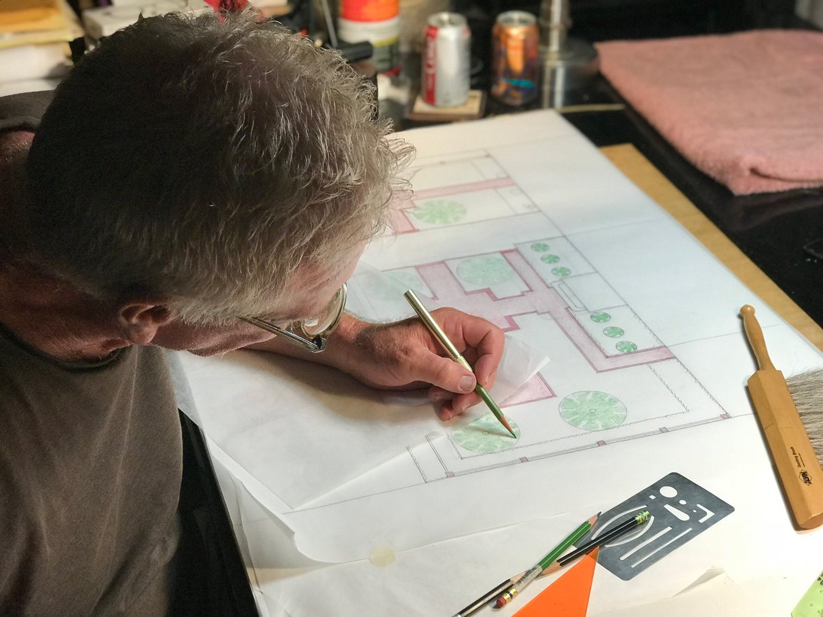 designrobinson's tweet photo. In the zone.  #landscapedesign life! https://t.co/UrcNt0cAAA