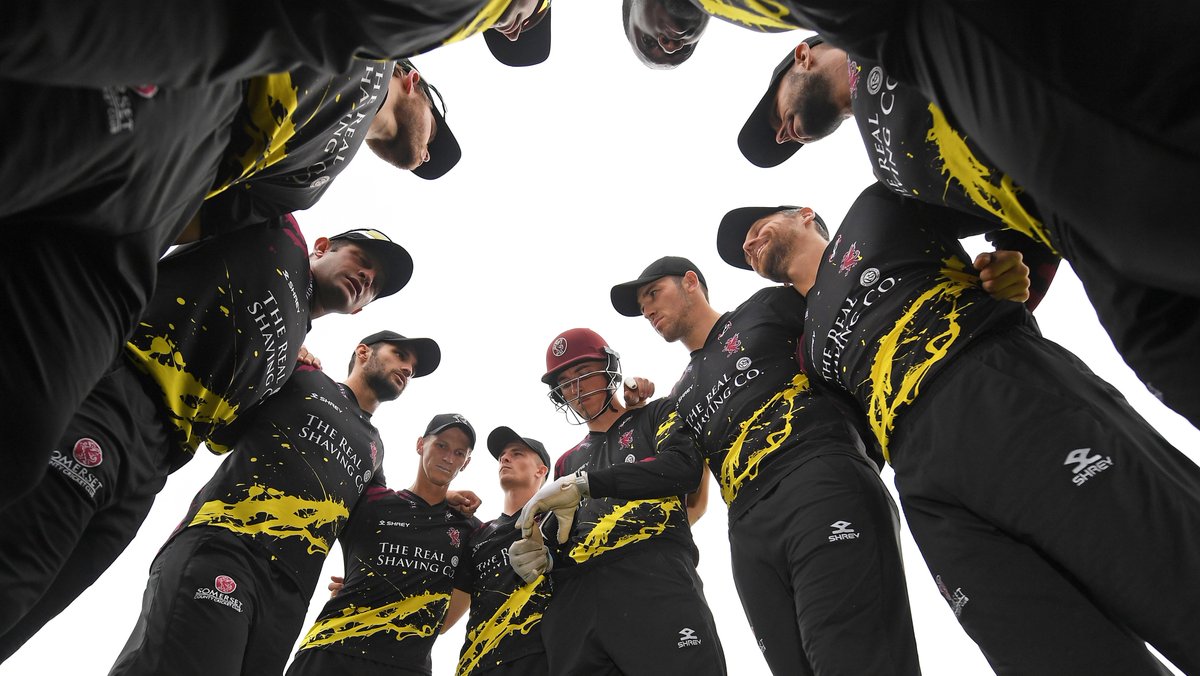 SomersetCCC's tweet photo. Essex finish their 20 over innings at 135/9. Brilliant effort from the Somerset lads! 👏👏👏

#WeAreSOMERSET 
#SOMvESS https://t.co/IPvKR73X7c