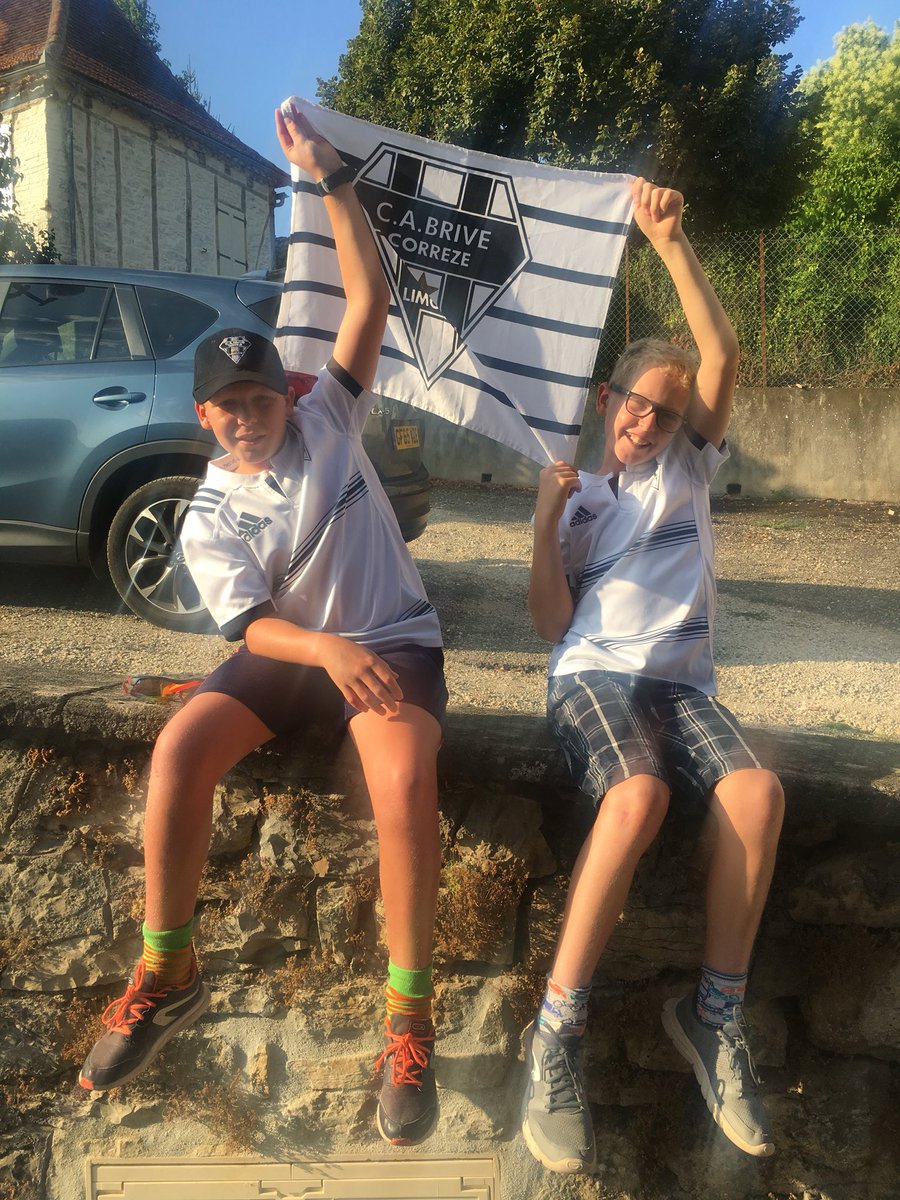 mrsgroovie's tweet photo. And we’re off! @CABriveRugby #BriveRugby #france! https://t.co/FZPON6CHCQ