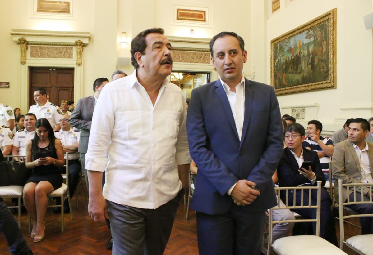 bopalv's tweet photo. Nuestras políticas de inclusión nos permiten presentar hoy la convocatoria para las expresiones de interés del concurso público, bajo la modalidad de APP, de los corredores viales: Santo Domingo - Quevedo y Quevedo - Babahoyo - Jujan #ObrasQueConectanVidas @Lenin @PaulGranda https://t.co/CrTwdlDxRc