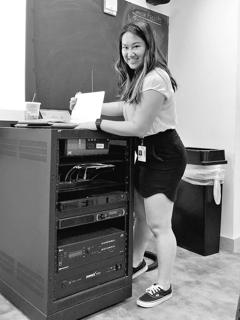 ara_anderson's tweet image. Special @mathonco research in progress from @NCIPhySci summer intern in our @MoffittPSOC Mina Dinh: Modeling the evolution of resistance in primary-secondary adaptive therapy for mCRPC. Joint work with me, @jeffreyjizzle @Sciurusniger &amp;amp; Bob Gatenby.