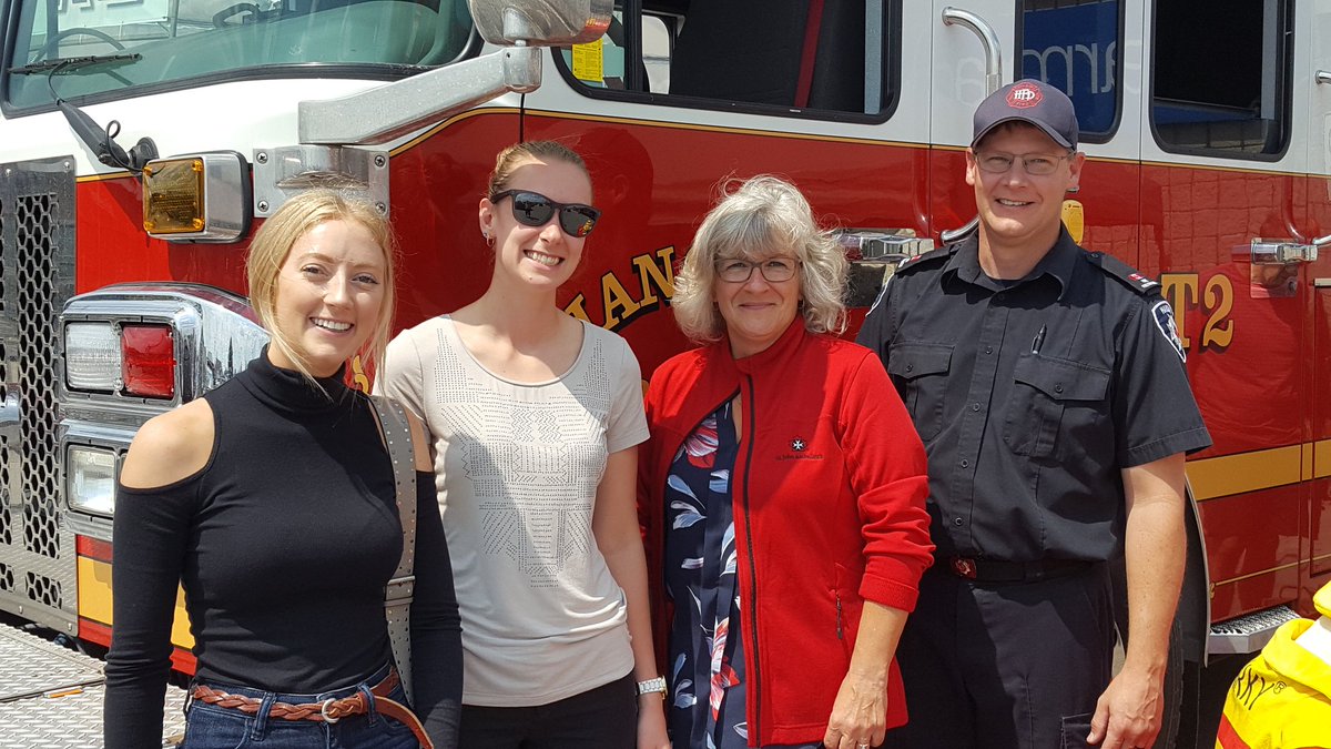 SJA_GBH's tweet photo. Stop by @GrantsYIG for a burger and drink!  🍔 Donations are going towards the Hanover Fire Department! 🚒 #fundraiser #hanoverfire #community #BBQ https://t.co/JKfHsYUBSb