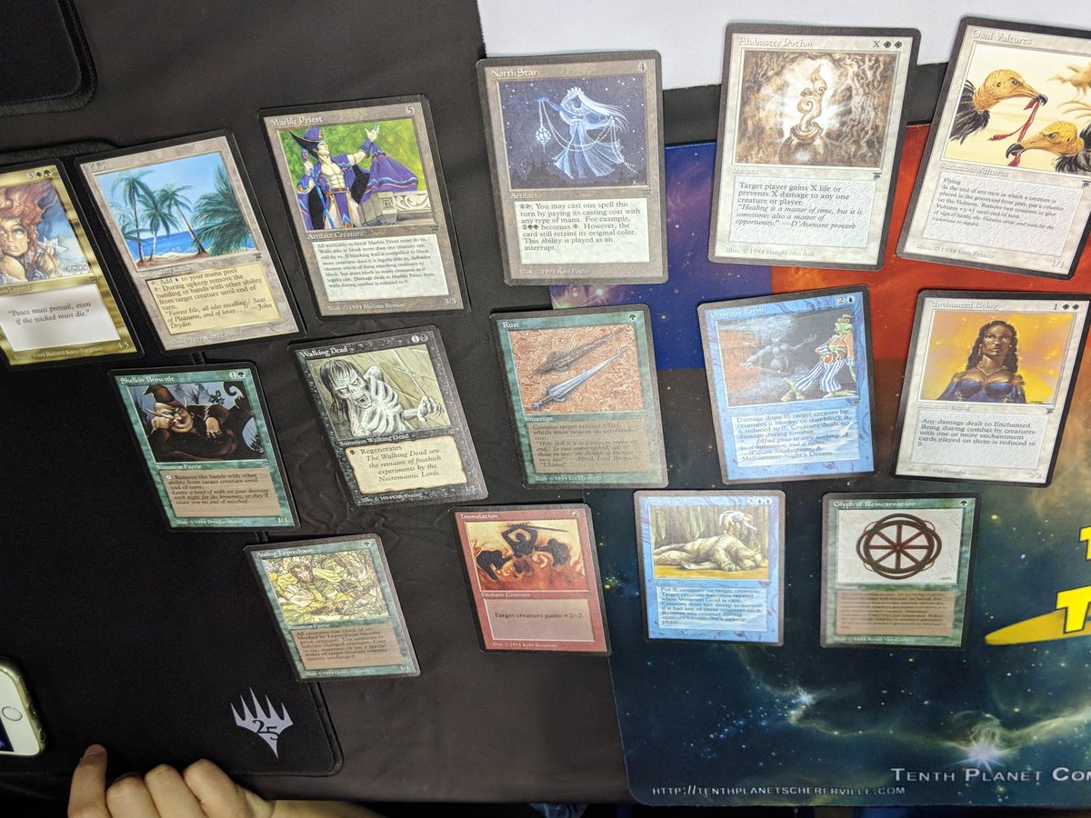 AllTheMTG's tweet photo. Kids, this is why you don't crack Legends packs... https://t.co/D72W5JuhEu