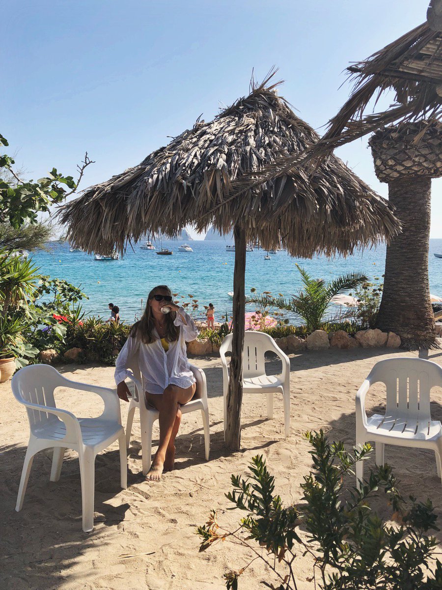 Hattie West tweet media