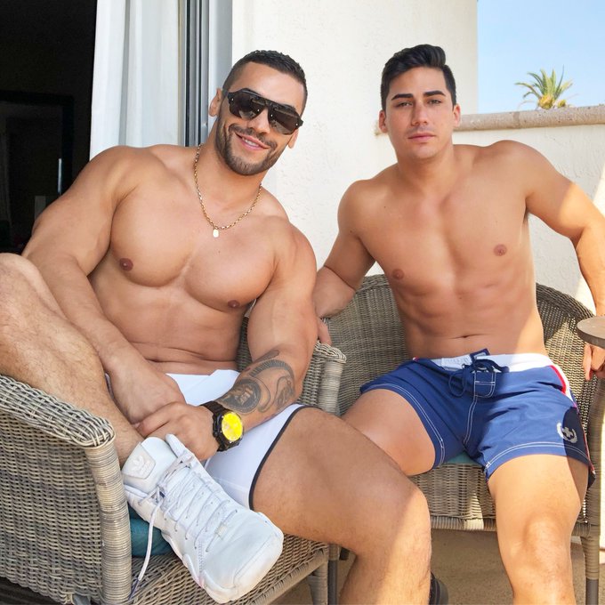 🔊 Friends come and go, like a waves of ocean 🌊.. BUT the true ones stays like an mf octopus 🐙 ON YOUR<a href="/tag/bodybuilding"class="tags"><span>#bodybuilding</span></a><a href="/tag/muscle"class="tags"><span>#muscle</span></a><a href="/tag/tattoo"class="tags"><span>#tattoo</span></a><a href="/tag/underwearmodel"class="tags"><span>#underwearmodel</span></a>