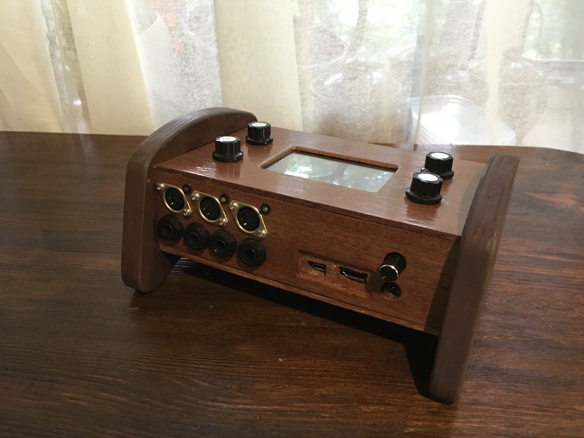 ZynthianBox's tweet photo. Zynthian Wood Vintage, by dhrupadiya
https://t.co/P9yJReMS3g #opensynth #opensourcesynth #synth #diy #diysynth #raspberrypi #hifiberry #zynaddsubfx #setbfree #linuxsampler #fluidsynth #dx7 #dexed #pianoteq #aeolus #puredata https://t.co/c96cGsqe9H