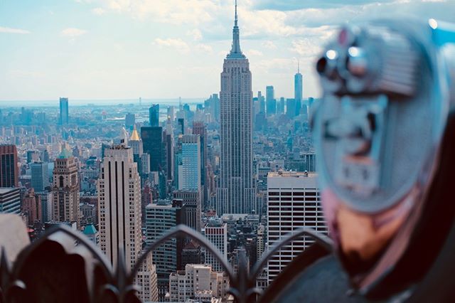 StudioDisarm's tweet image. Looking towards the weekend and a slew of Productions in NYC for august. What do you plan to go out and film this weekend? .
.
.
.
#cameraman #redweapon #cooke #mōvimethod #droneporn #framez #freeflyers #setlife #redepic #filmmaking #cameraporn #angenieu… ift.tt/2vuFsFu