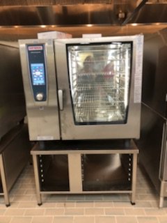 wcsFood's tweet photo. WCS Cafeteria staff training on the @RATIONAL_AG Ovens at our newest K-8 school, Thompson Station Elem/Middle. https://t.co/unQUqHfxKg