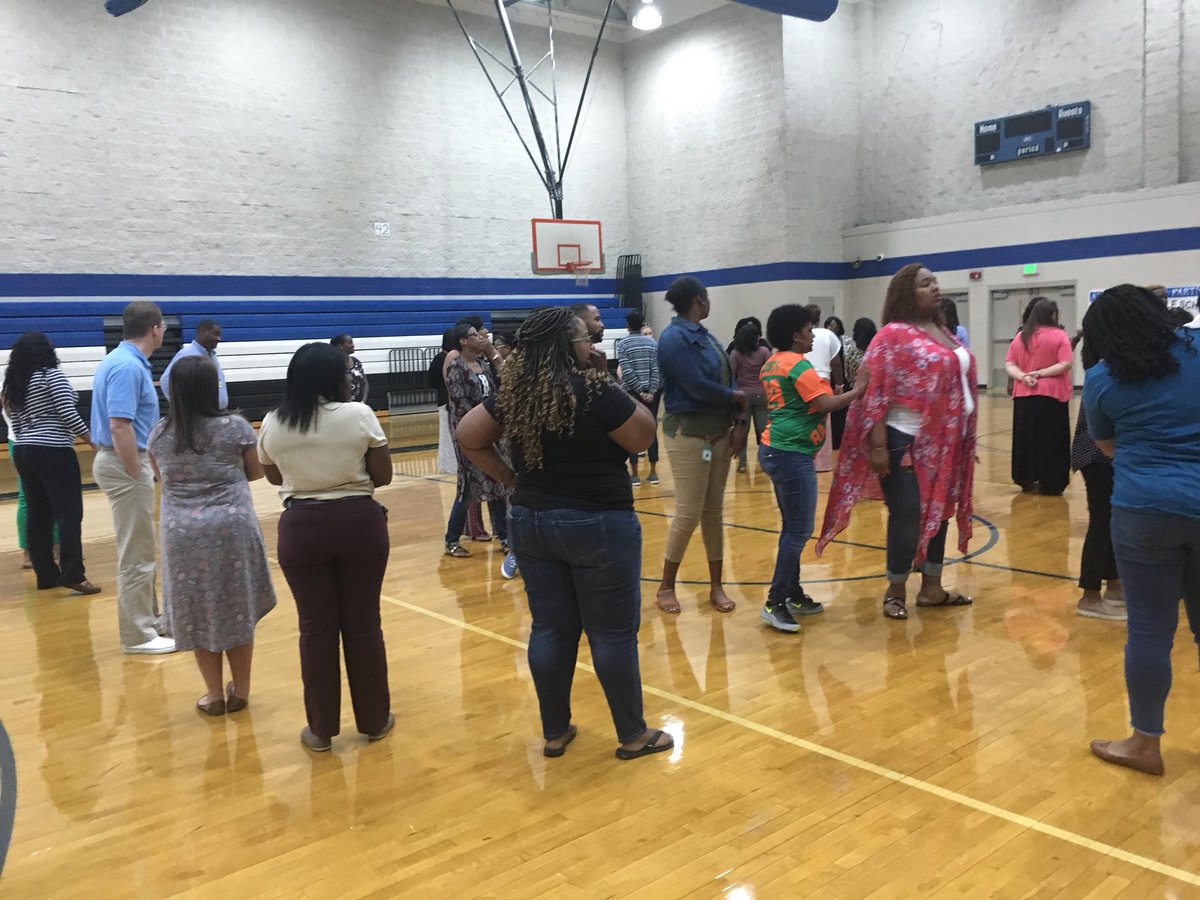 WestlawnTCS's tweet photo. Getting to know each other is key to success. Having a better understanding of each other, helps us to better accomplish our goals. Team building at WMS was so much fun!!! #headedUP @TCSBoardofEd @MikeDaria @tidecam @ezigbo_ @ESPNupe https://t.co/KDicjeslGs