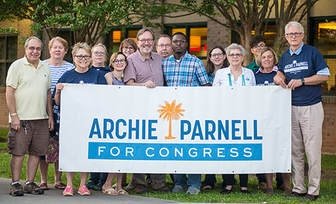 redhed67's tweet image. FLIP #SC BLUE!!

ELECT 
#ArchiePARNELL
for 
CONGRESS 
In
#SC05!!

😀😀😀🌊🌊
secure.actblue.com/contribute/pag…