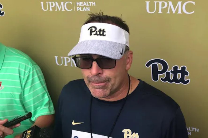 fullofpitt's tweet photo. First day of fall camp is a wrap for @Pitt_FB!!! @CoachDuzzPittFB spotted rocking a very dope visor to kick of day 1 of the much anticipated #DuzzHatWatch https://t.co/4SLb2m1Agq