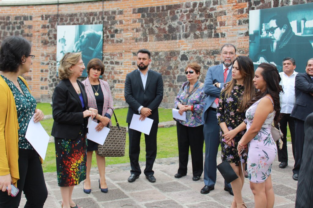 Para explicar relevancia de la #LeyGeneralDeArchivos e incentivar proceso de armonización de las leyes estatales, nos reunimos con el Comité Directivo de la <a href="/CopecolMx/">Copecol</a>, un grupo de legisladores comprometidos con la materia.