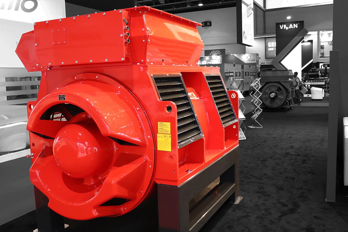 STAMFORDAvK's tweet image. This alternator exudes one of our AvK lines' key characteristics - versatility. Able to perform in any application with fexible options for bearings, cooling options, terminal box location and more, build your bespoke alternator today with AvK. buff.ly/2DaUrpZ