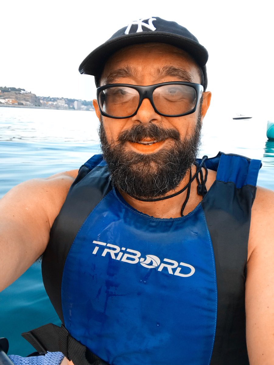 PalauJr's tweet photo. #kayakeando al atardecer! #Summerdays #fantasticlife #fantastictime https://t.co/ei2QahI6xn