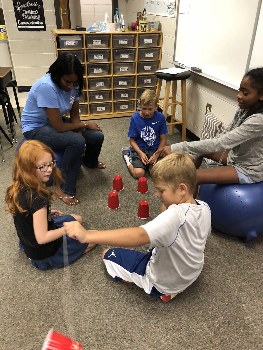 _PaigeGuthrie's tweet photo. Making a STEM plan in Mrs. Philp’s class @bullardbulldogs https://t.co/tDmyJefP04