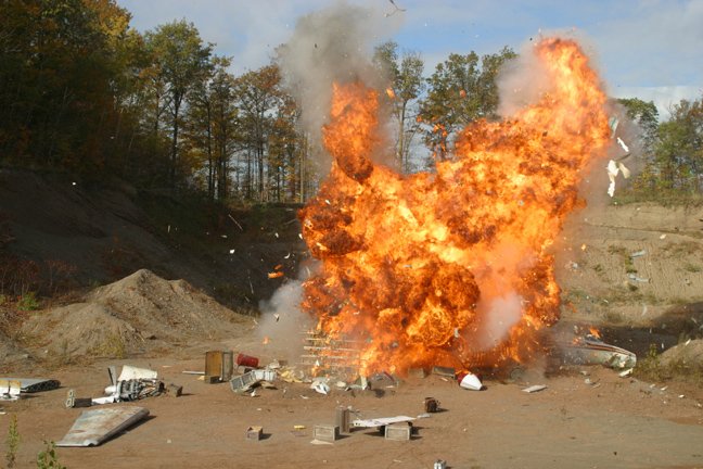 PerformanceSolu's tweet photo. #GoingGoingGone Fire and explosions can be #Dangerous unless you have proper training! #GoodThingWeArePros #StaySafe this #LongWeekend #SafetyFirstAlways
#MakingMovies #SpecialEffects #SpecialFX #SPFX #PerformanceSolutions #FactFriday #FearlessFriday #TGIF #DesignDevelopDeliver https://t.co/ZGqWhczx7j