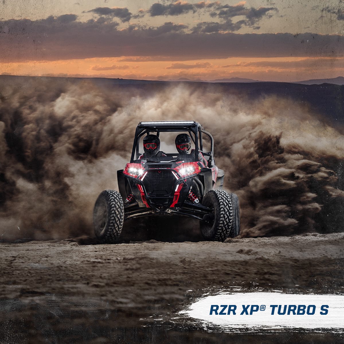 polaris_toluca's tweet image. Nubes mágicas hechas por una bestia. 💨 #PolarisMexico #RZRTurboS